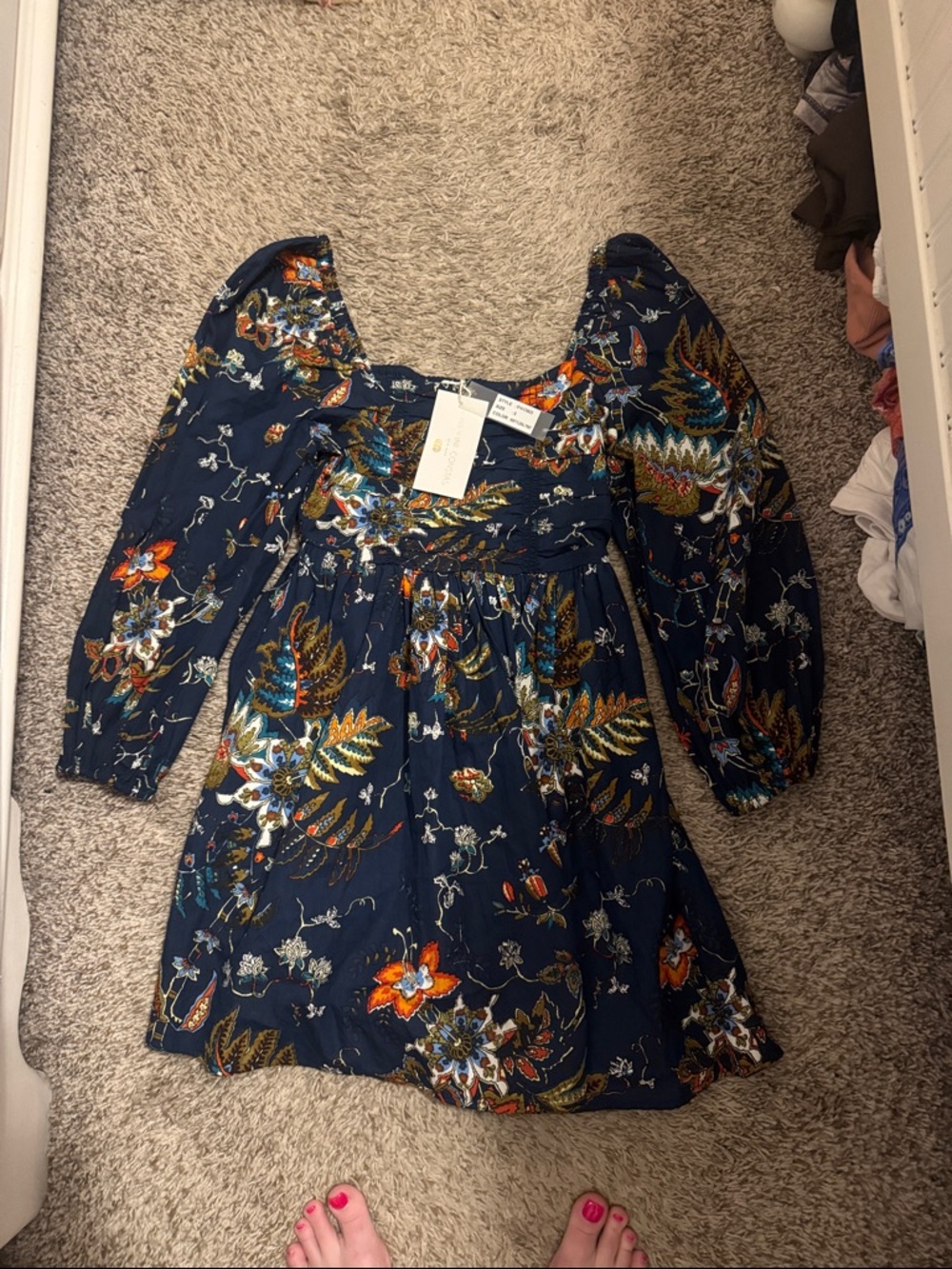 NWT Caroline constas dress size small